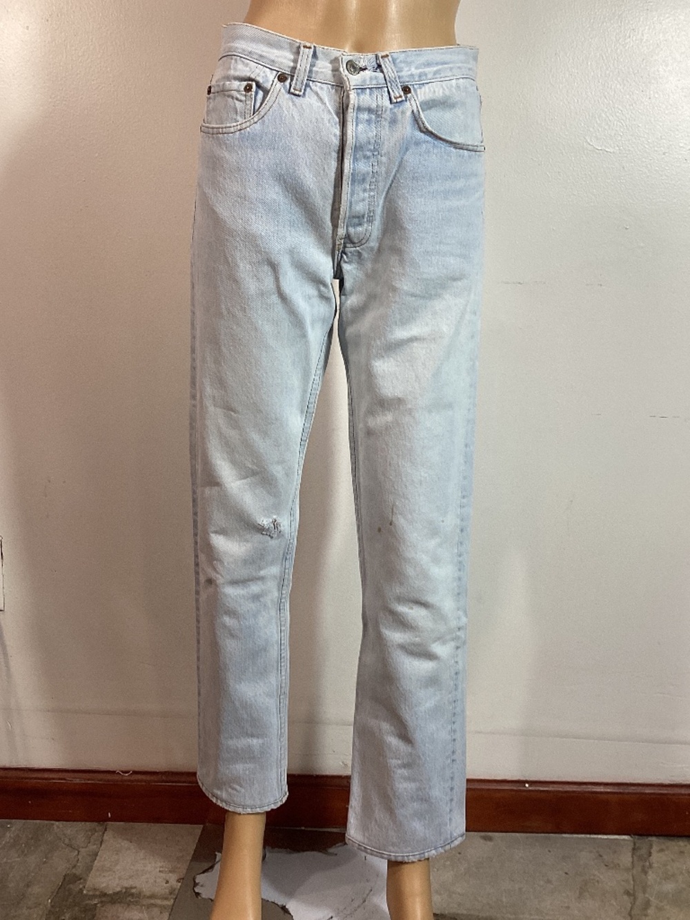 Vintage Levi's Jeans Light Wash Straight Leg Button Fly Sz 27